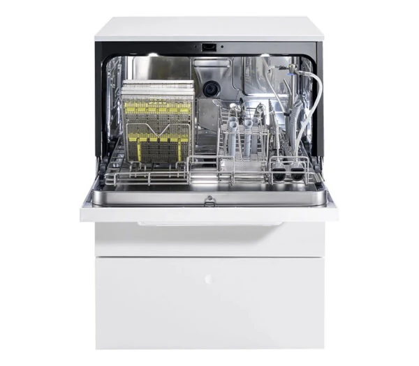 Miele CompactLine Thermodesinfektor PWD 8682 C geöffnet mit HNO-Korbset